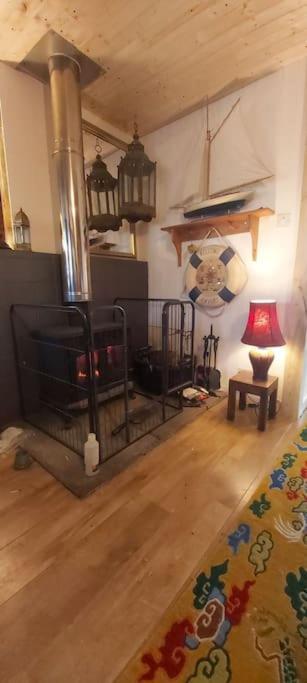 Captain Tom'S. A Cosy Wee House In Lochinver . Buitenkant foto