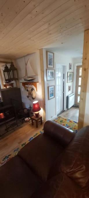 Captain Tom'S. A Cosy Wee House In Lochinver . Buitenkant foto